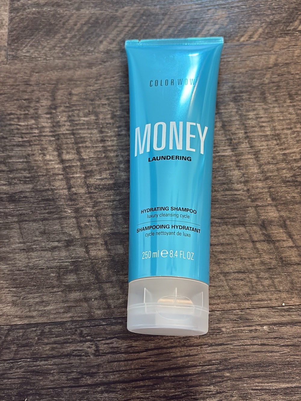 Color Wow Money Laundering Hydrating Shampoo - Turquoise Blue